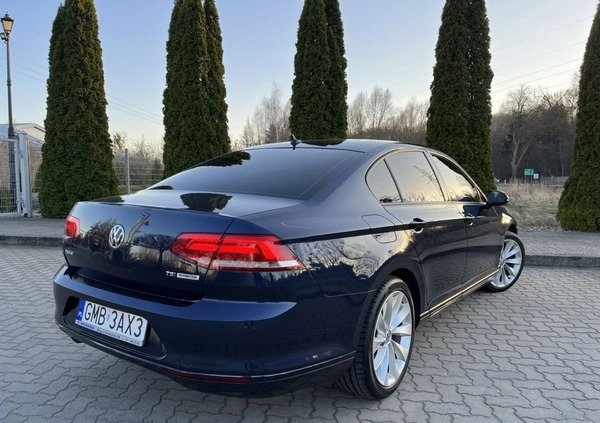 Volkswagen Passat cena 69900 przebieg: 138360, rok produkcji 2017 z Malbork małe 172